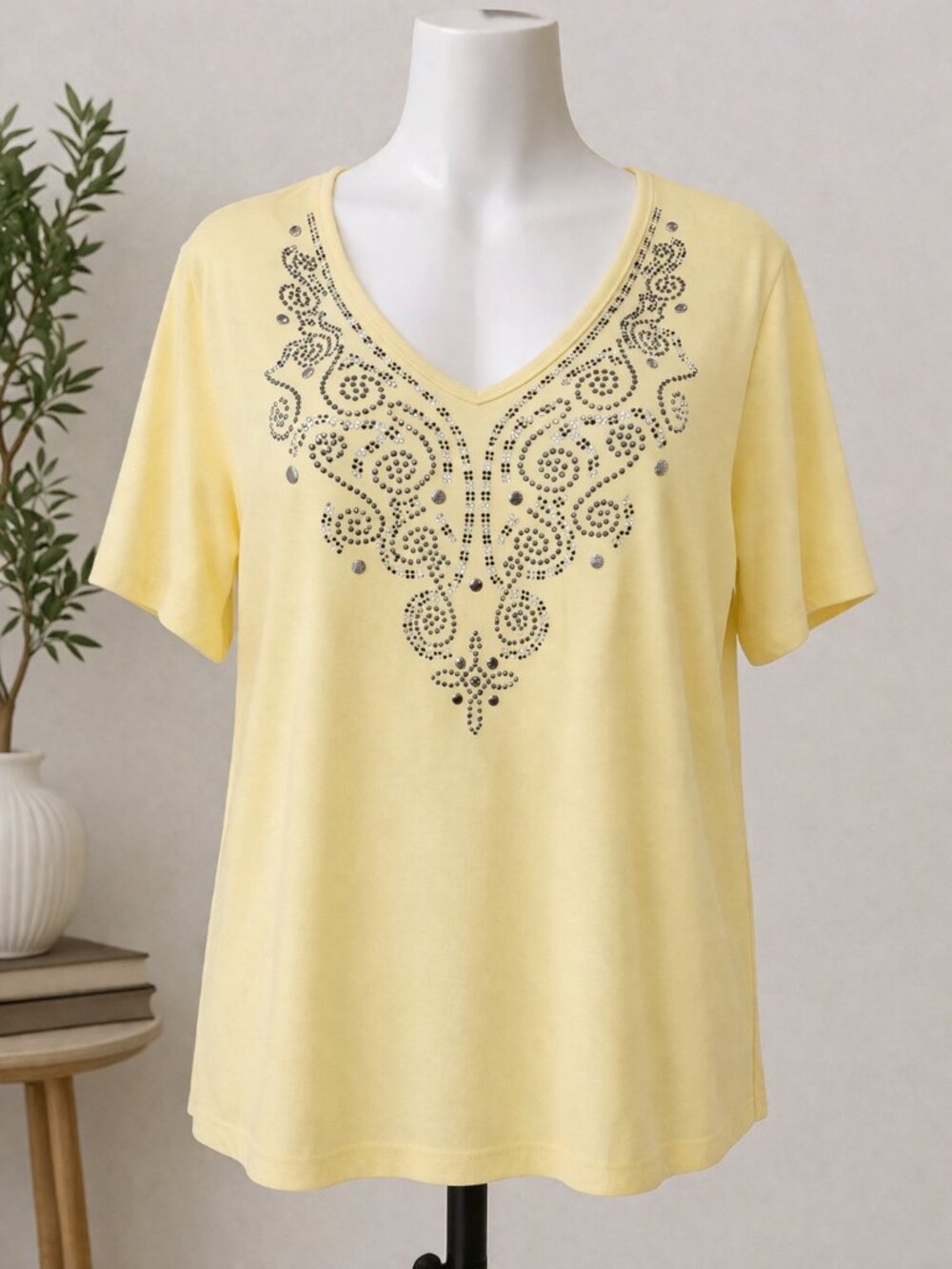 TANJAY Yellow Rhinestone V-Neck Top - Size L (NWT)
